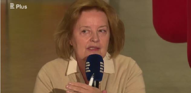 Martha Issová: Společnost je nedospělá, Merkelová je lídr. Magda Vášáryová v šoku: Chtějí Orbána! Ti otravní lidé, co viní druhé z neúspěchu