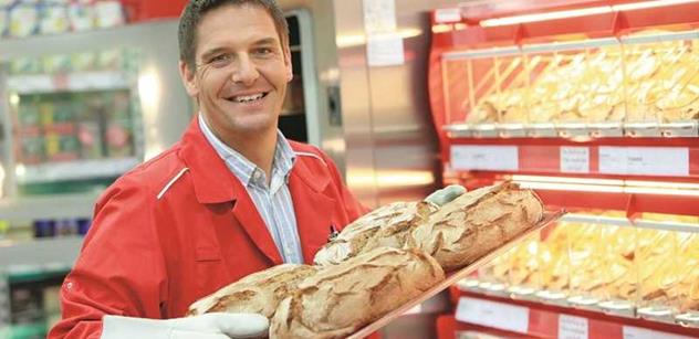 Chleba zdražil o polovic. Míň prasat. „Výhody“ členství v EU očima ekonomky