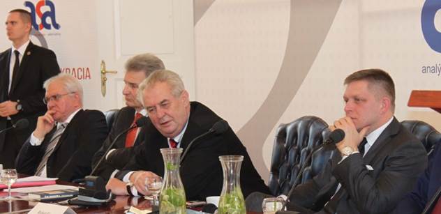 Prezident Zeman: Zdědili jsme karikaturu tržní ekonomiky po pravicových vládách 