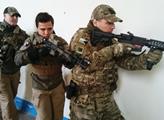 Český zbrojař: Každému je jasné, že zbraně jdou do Islámského státu