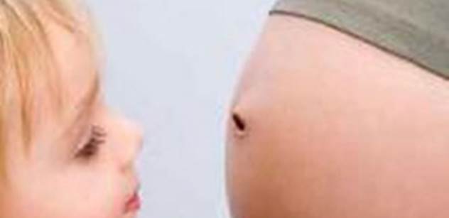 Cvičení v těhotenství prospívá i miminku
