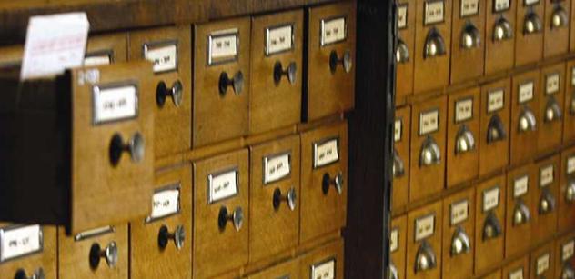 Některé archivy budou neveřejné i 100 let. Ztracené stovky krabic... Syruček, Bašta a další pamětníci se podělili o informace, které jen tak někdo nemá
