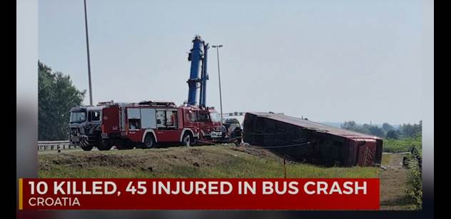 Smrt na chorvatské dálnici. Při nehodě autobusu zahynulo 10 lidí, desítky zraněných