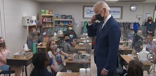Joe Biden nevěřil: Děti mu řekly pravdu. Natvrdo před kamerou