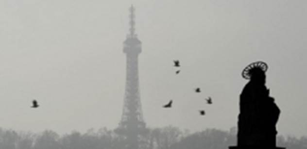 Obyvatele metropole trápí inverzní počasí a smog