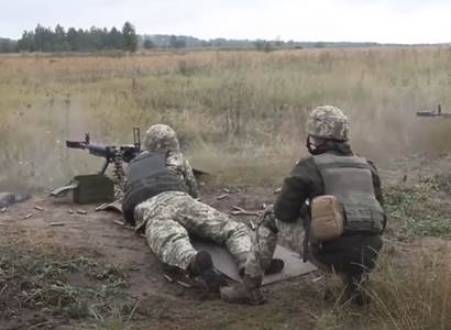 Ukrajinci mohou díky našim zbraním dát Rusům „na budku", sdělil analytik