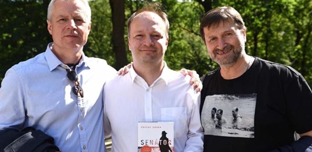 Jan Hrušínský na schůzce s politickým pozadím. Silná jména a FOTO
