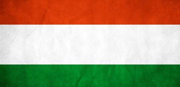 Jan Urbach: Na maďarských velvyslanectvích jen oficiální vlajky