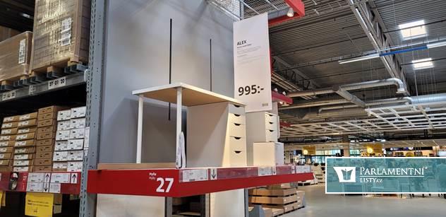 IKEA et meubles.  Différence de 10 000 CZK si vous n’achetez pas ici.  Les Tchèques paient encore un supplément