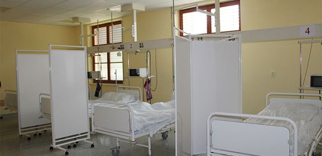 Další „zmizelí“ nemocní s covidem. Statistici škrtli 42 hospitalizovaných