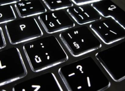 Aby bylo jasno: Jak Fialova vláda přepisovala „udávací“ výzvu na webu