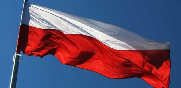 Polsko čeká změna. Předběžné odhady voleb ukazují na vítězství konzervativců