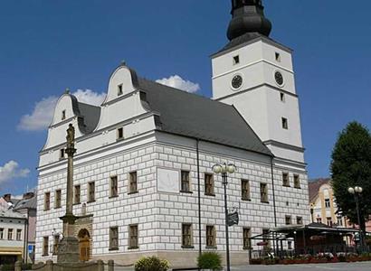Starosta Vetchý: Oprava ulice B. Smetany se odkládá na příští rok