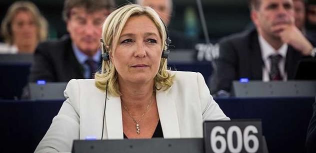 Zelení: Marine Le Penová na půdu českého parlamentu nepatří 