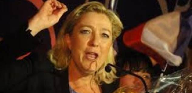 VIDEO Redaktorka položila otázku k Rusku a Marine Le Penová vybuchla. Podívejte se sami