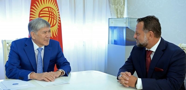 Firma spojovaná s Mynářem oznámení o odstoupení od smlouvy v Kyrgyzstánu nedostala, nevylučuje arbitráž