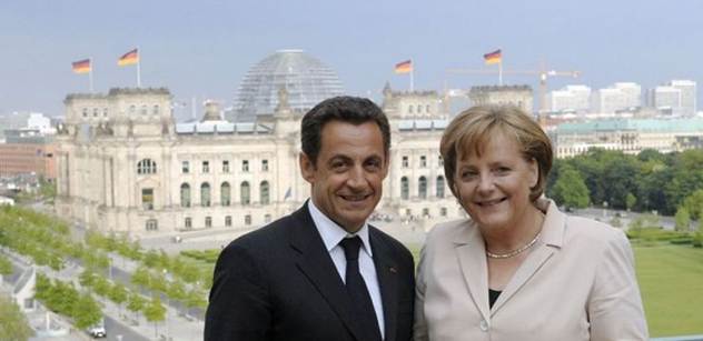 Sehrané duo Merkozy: Merkelová útočí na Sarkozyho soka Hollanda