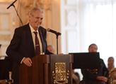 To zapadlo: Miloš Zeman nakopnul ombudsmanku Šabatovou