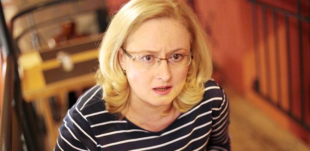Emma Smetana, dcera Moniky Pajerové, milovala Evropskou unii a pořád ji tlačila do zpráv. Po jejím útoku na zpravodajství TV Nova se ozval bývalý kolega