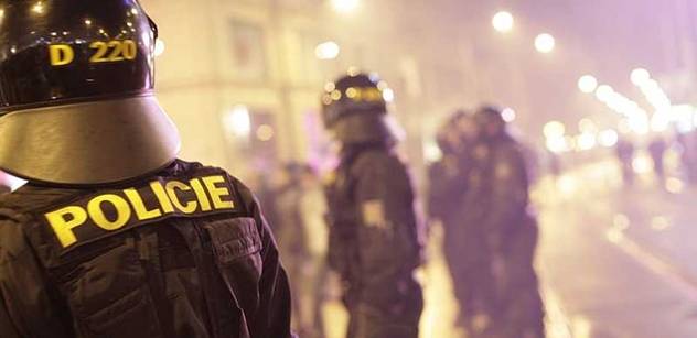 Šéf pražské policie zatím neodstoupí