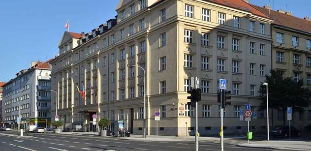 Praha 6: Další stovka míst a nové jméno pro základní školu