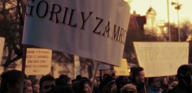 Páteční protesty Gorila na Slovensku: Zazněla překvapivě československá hymna