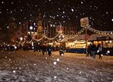 V Praze a dalších městech se slavnostně rozsvítí vánoční stromy