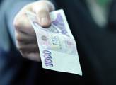 Soud pustil z vazby pět lidí obviněných z podvodů za 2,3 miliardy korun