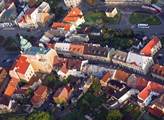 Varnsdorf: Další tři miliony korun. Červený kostel dostane novou podlahu
