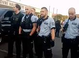 Romský aktivista pro PL: Problém je chování policie. Demonstrace před vládou? Své řekl i k bitce s fotbalovými výtržníky v Sokolově