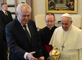 Zeman se ve Vatikánu takto vyjádřil o ruských motorkářích