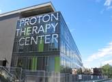 Protonové centrum je moc drahé. VZP našla levnější léčbu v Mnichově