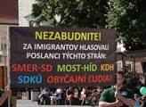 V Gabčíkovu se konalo protestní shromáždění proti ...