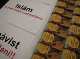 Rozdávaly se brožurky Interpelace islámu 
