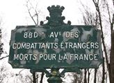 Zahraničním bojovníkům za Francii je na hřbitově v...