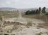 Starověké město Džaraš založené Alexandrem Makedon...
