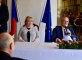 VIDEO Výbuchy smíchu! Prezident Zeman pobavil české krajany ve Vídni. Podívejte se, co jim vyprávěl