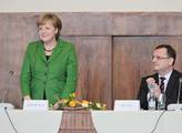 Angela Merkelová a Petr Nečas zavítali na půdu Prá...