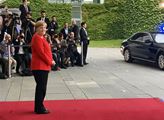 Zákaz. Šibenice pro Merkelovou se v Německu nesmí prodávat