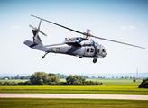 Holding CSG jako jediný mimo USA komerčně provozuje legendární vrtulníky UH-60 Black Hawk