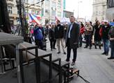 Protivládní demonstrace na Václavském náměstí za Č...