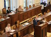 Pravidelné interpelace na předsedu vlády Petra Fia...