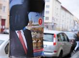 Poničené plakáty kampaně Zeman znovu 2018 v ulicíc...