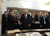 Prezident Zeman navštívil Státní oblastní archiv v...