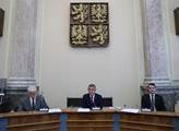 Prezident Petr Pavel zavítal na jednání vlády. Zdr...
