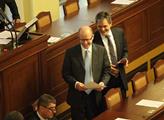 Vláda premiéra Sobotky poprvé zasedala v poslaneck...