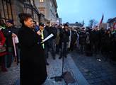 Pegida chudých. Tak hlas z Babišových novin označuje české demonstranty proti islámu