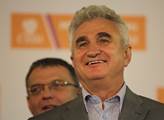 Šéfem horní parlamentní komory se opět stal bývalý odborářský vůdce Štěch 