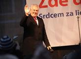 Miloš Zeman měl na Staroměstském náměstí svůj posl...