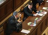 Hamáček nastoupil před novináře: Pan Zeman si jako premiér užil odvolávání ministrů dostatečně. Teď toho využíváme my